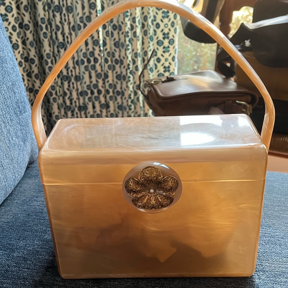 Vintage Lucite Wilardy Box handbag